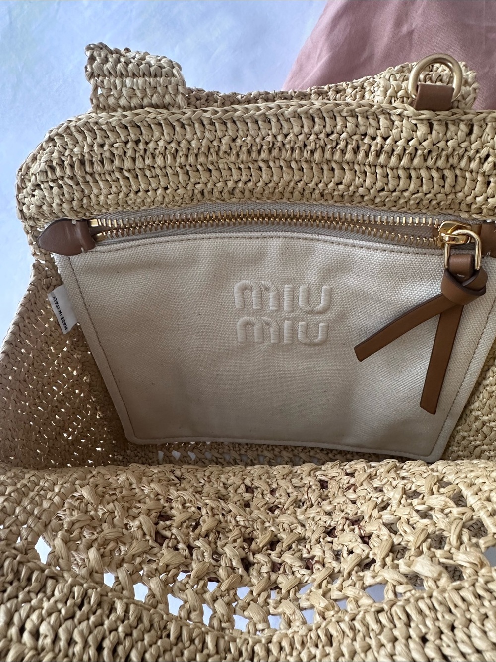 MIU MIU
Raffia-Effect Crochet Tote Bag - Picture 2 of 8